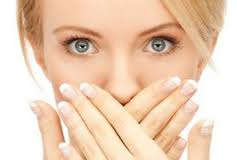 بوی بد دهان : علل و روش های درمان